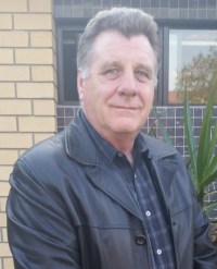 The Picture- Author photo (2)